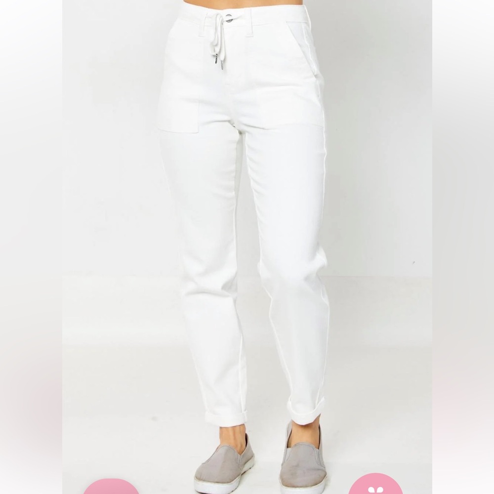 Judy Blue NEW WITH TAGS Garment‎ Dyed White High Rise Cuffed Jogger Jeans 13/31
